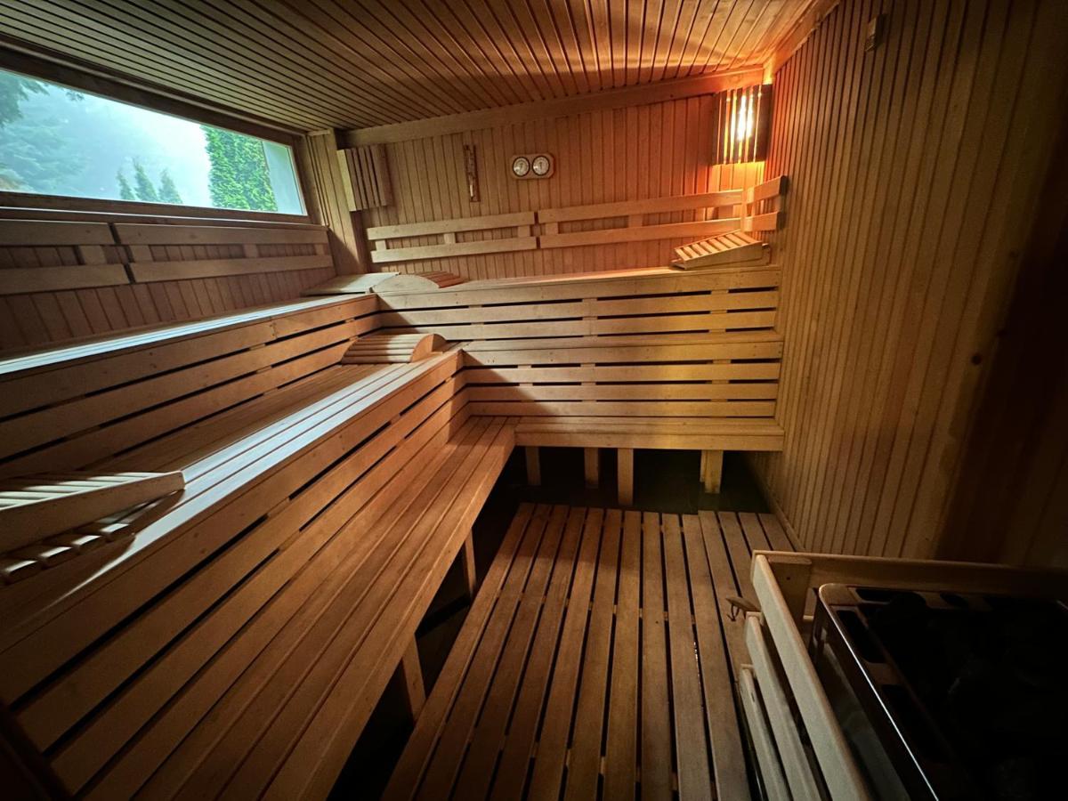 Villa Adis With Hot Pool & Jacuzzi By Bookvillabg Borovets
