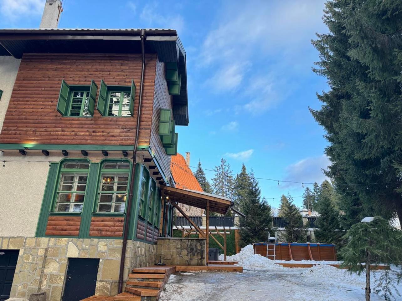 Луксозна вила Adis With Hot Pool & Jacuzzi By Bookvillabg